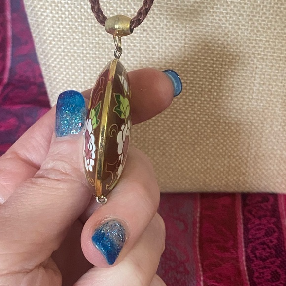Vintage Cloisonné Golden Blossom Pendant - Picture 10 of 11